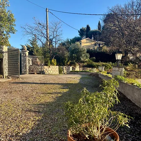 Des Ciappes Et Des Fees ホームステイ *