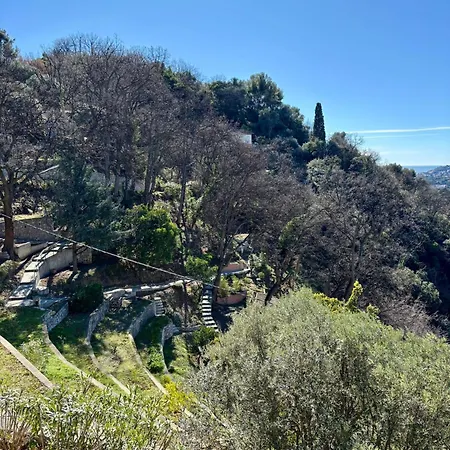 Des Ciappes Et Des Fees Проживання в сім'ї *